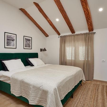 קאבטאט Apartments Maruna מראה חיצוני תמונה