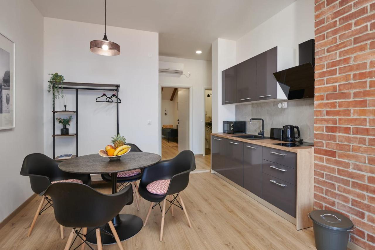קאבטאט Apartments Maruna מראה חיצוני תמונה